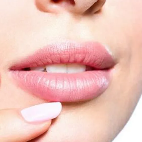 Carmex Lip Balm, Refreshing Cherry Scent, 10g - الصورة 3